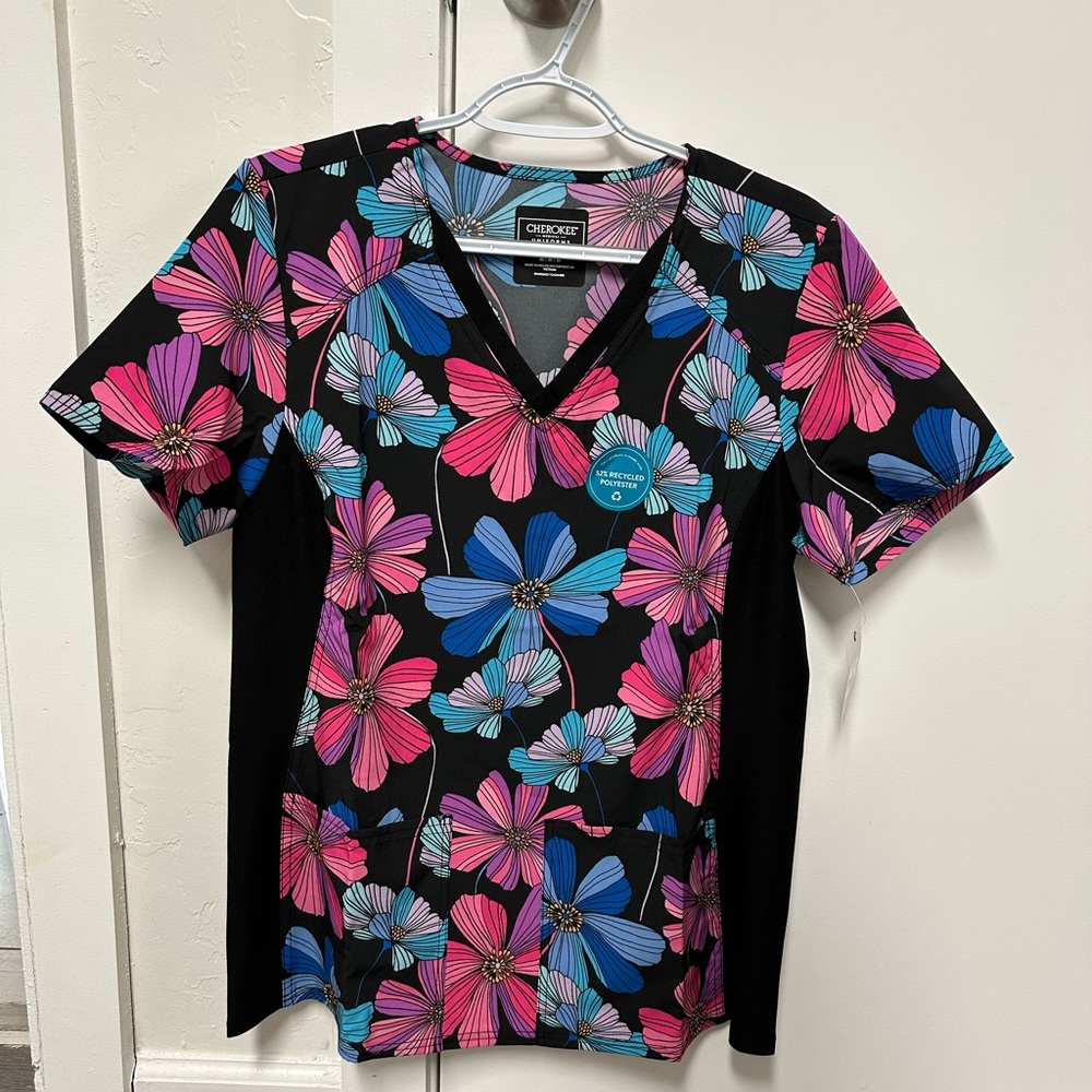 Cherokee Floral Print Scrub Top